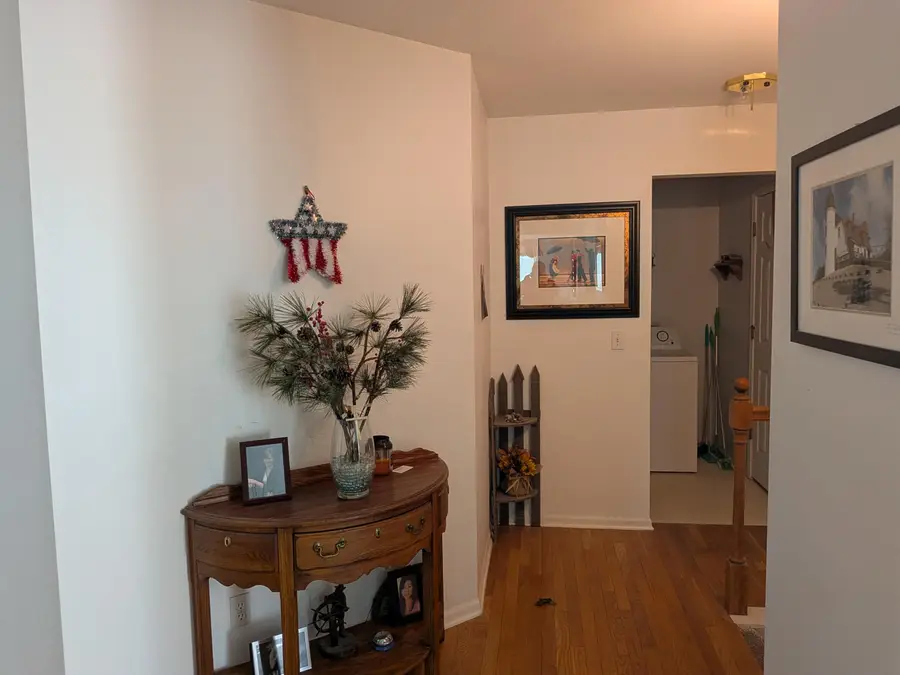 619 Hill Crest Court, Milford, MI 48381 - #3