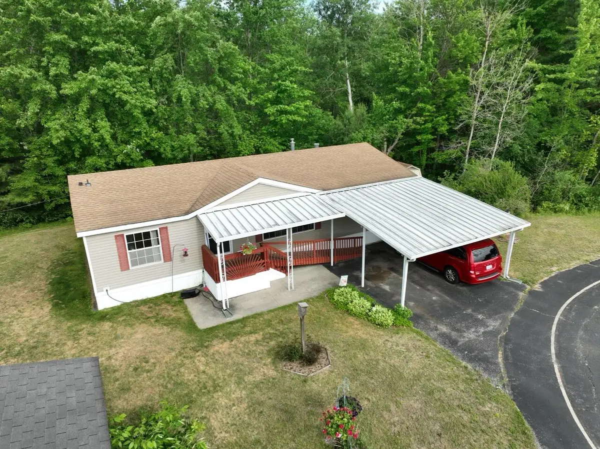 547 E Clam Court, Newaygo, MI 49337 - #1