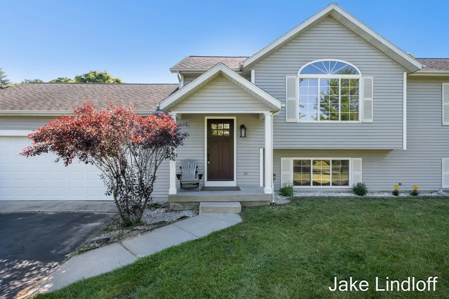 11324 Lindy Drive Ne, Rockford, MI 49341 - #2