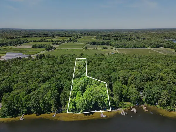 10041 County Road 215, Grand Junction, MI 49056