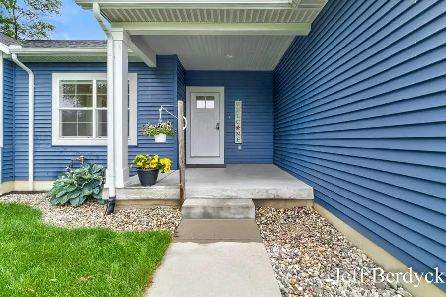 5697 Victoria Street, Allendale, MI 49401 - #3
