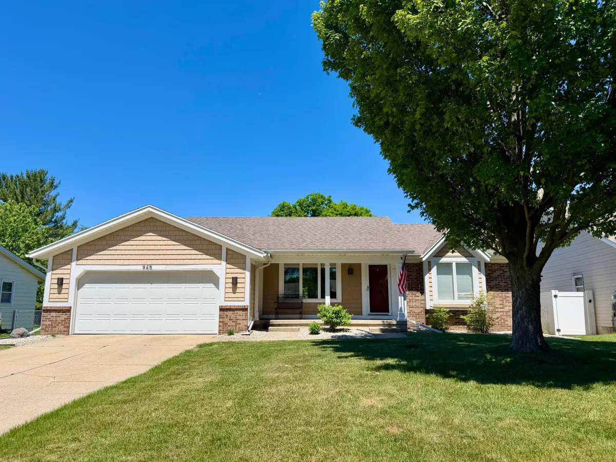 945 Pembroke Street Se, Grand Rapids, MI 49508 - #1