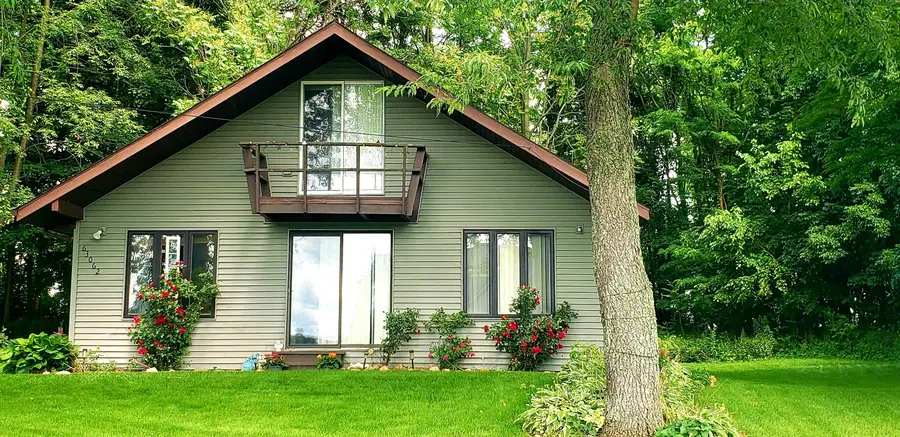 63062 Lakeshore Drive, Dowagiac, MI 49047 - #2