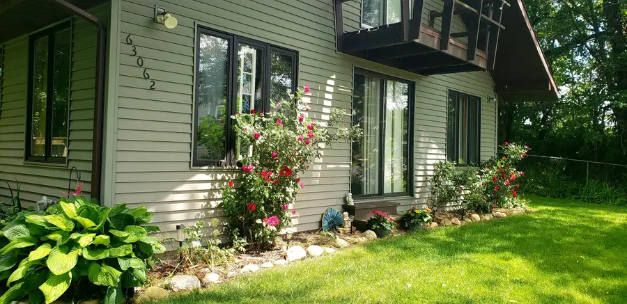 63062 Lakeshore Drive, Dowagiac, MI 49047 - #3