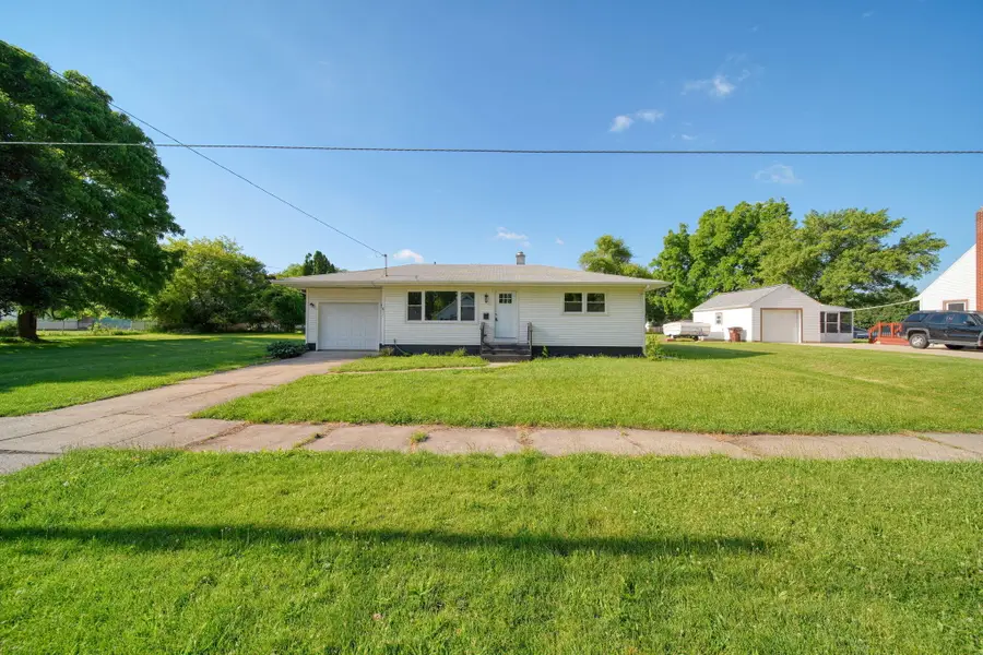 615 Rock Street, Jackson, MI 49202 - #3