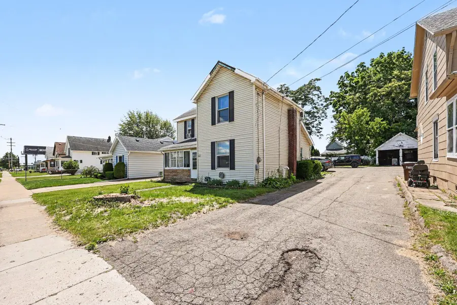 1024 Cooper Street, Jackson, MI 49202 - #3