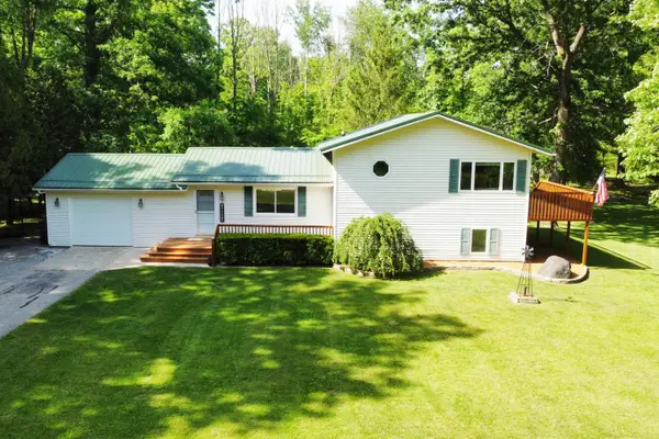 2790 W Wing Road, Mount Pleasant, MI 48858