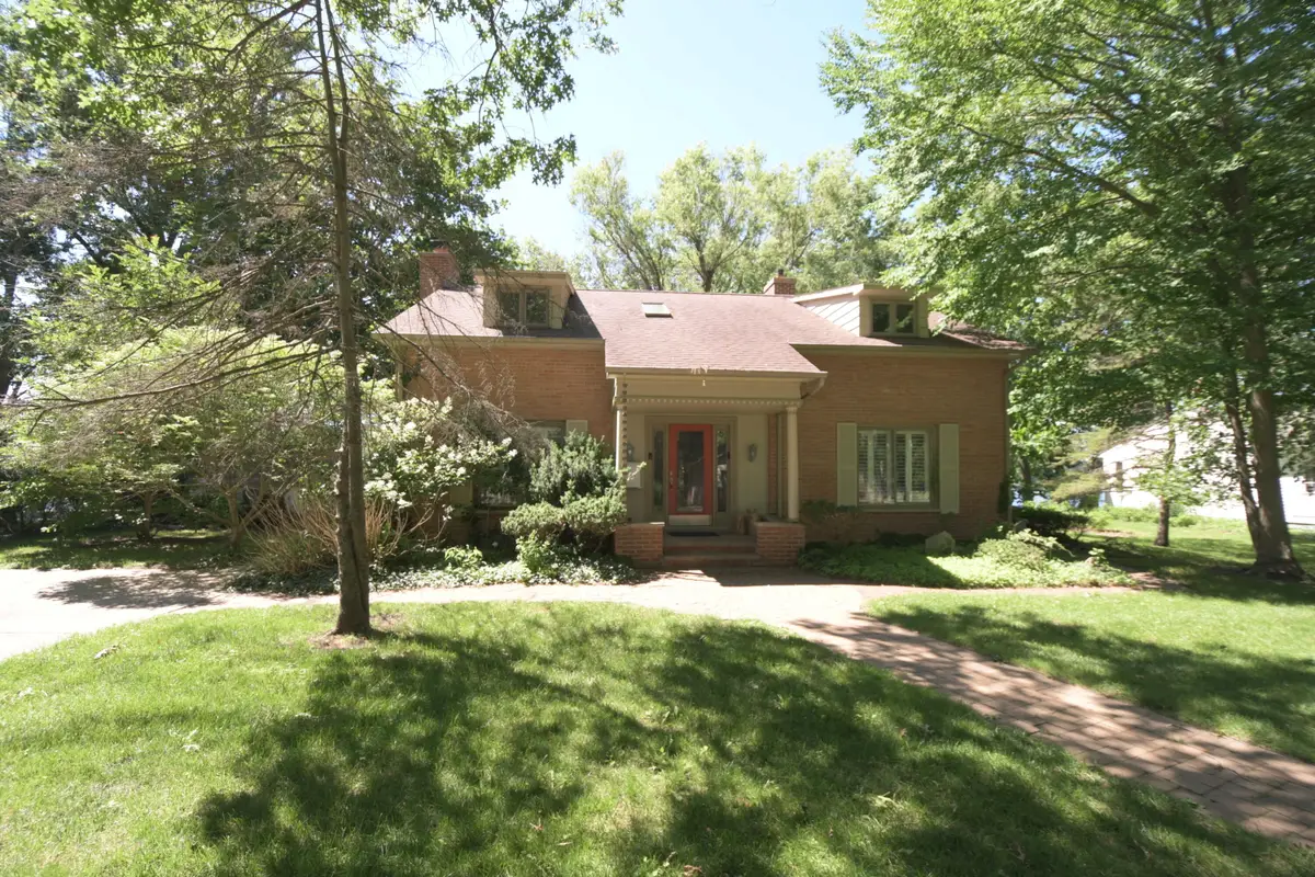 803 N Kalamazoo Street, Paw Paw, MI 49079 - #1