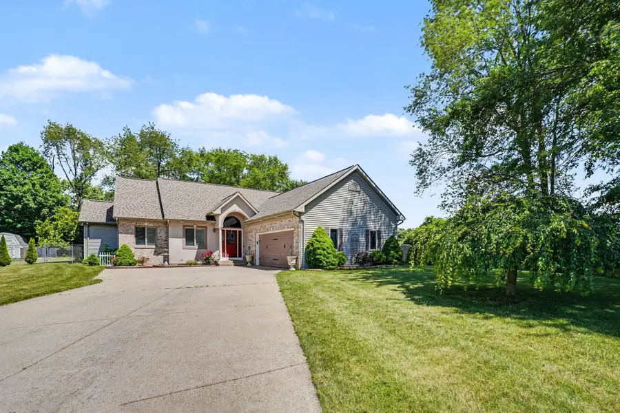 13741 Green Prairie Street, Vicksburg, MI 49097 - #2