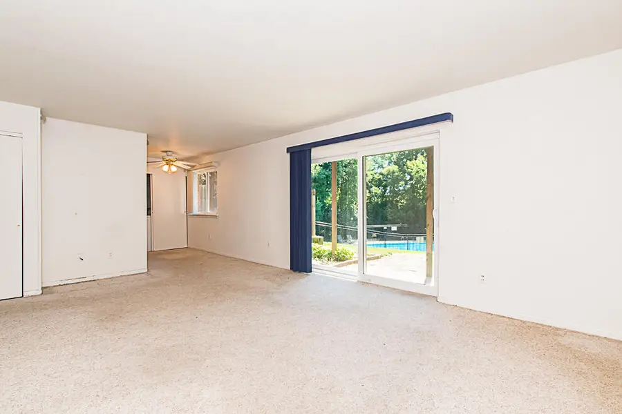 714 Garland Circle #E, Kalamazoo, MI 49008 - #2