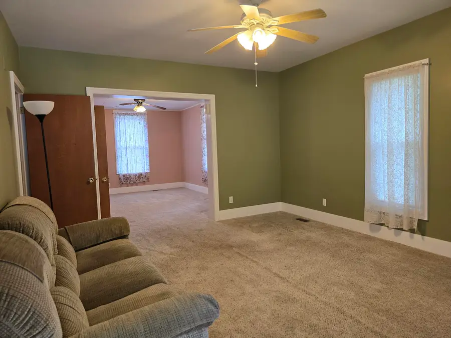315 E Center Street, Concord, MI 49237 - #3