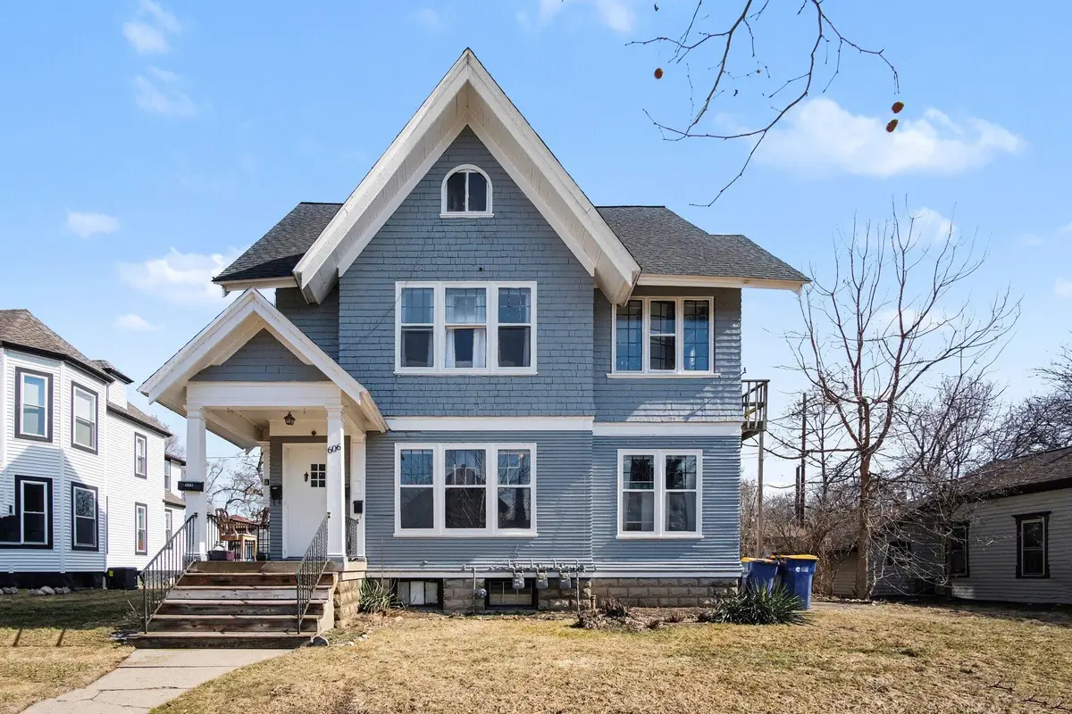 606 Fairview Avenue Ne, Grand Rapids, MI 49503 - #1