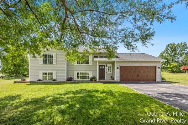 13555 Becker Court Ne, Cedar Springs, MI 49319
