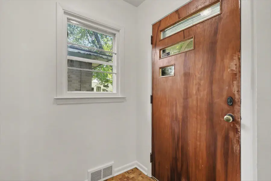 1057 Lyon Street Ne, Grand Rapids, MI 49503 - #3