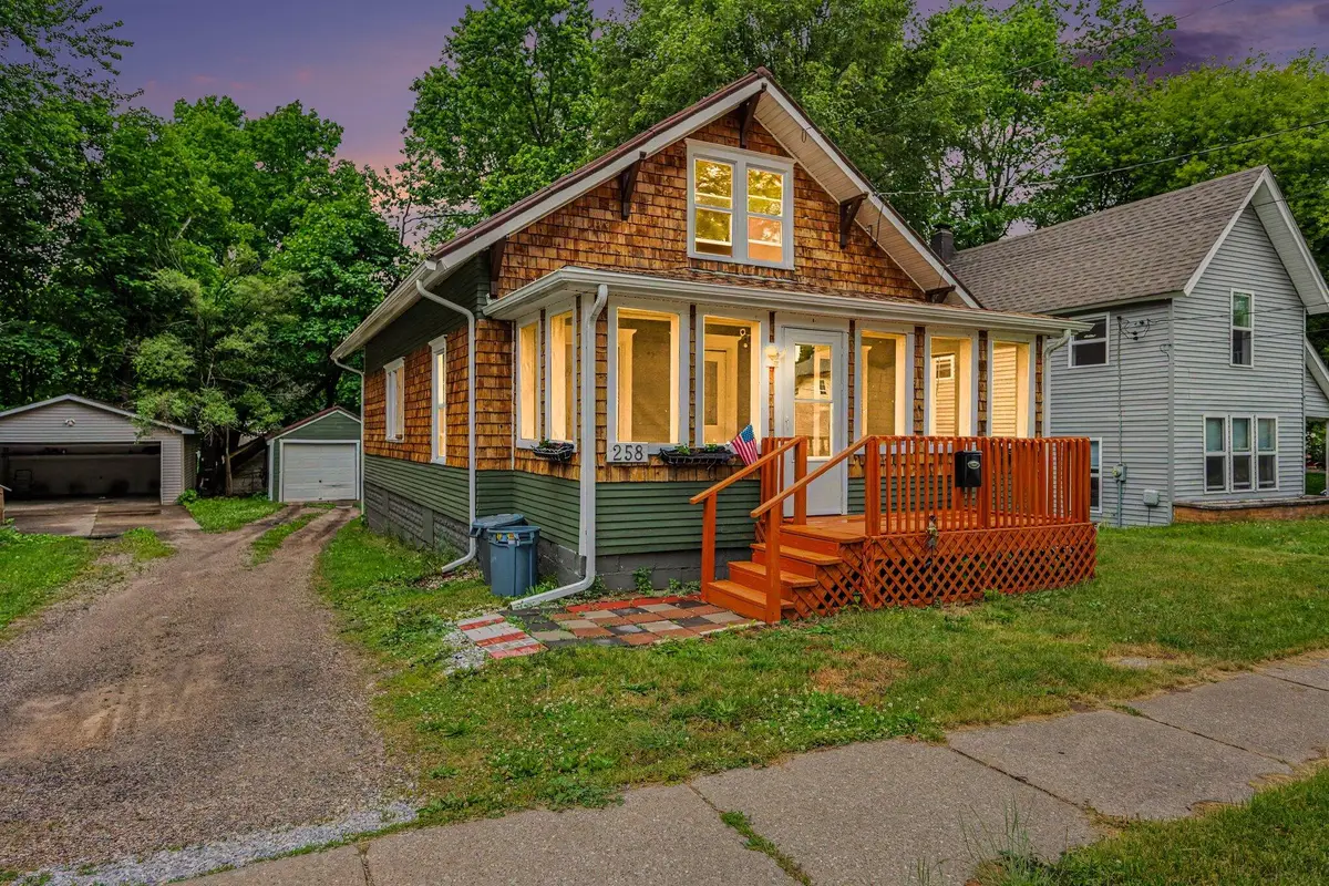 258 Battle Creek Avenue, Battle Creek, MI 49015 - #1