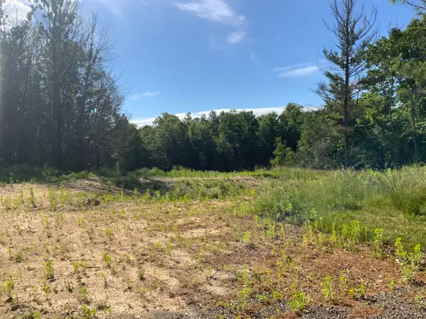 16000 Force Avenue Ne, Cedar Springs, MI 49319