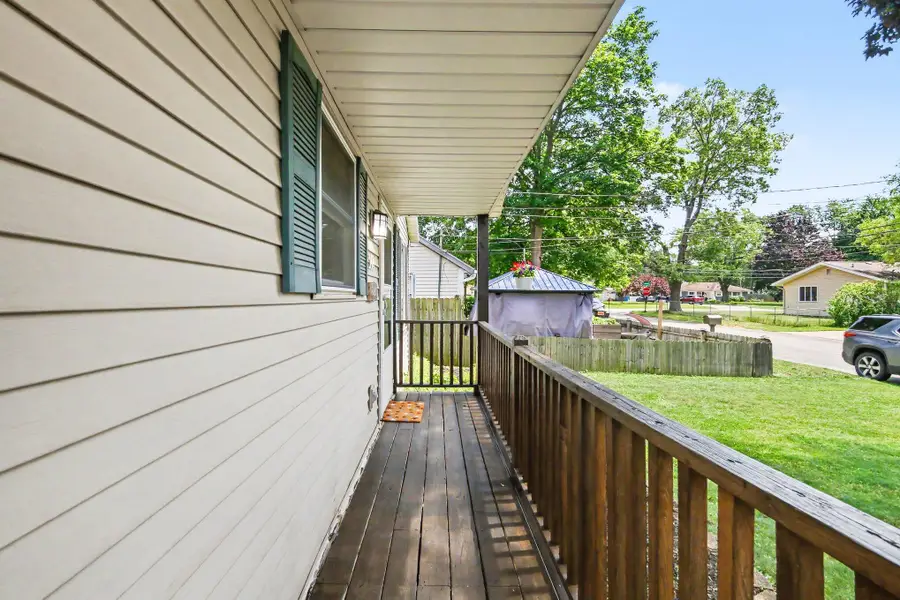 341 Nora Street Se, Kentwood, MI 49548 - #3