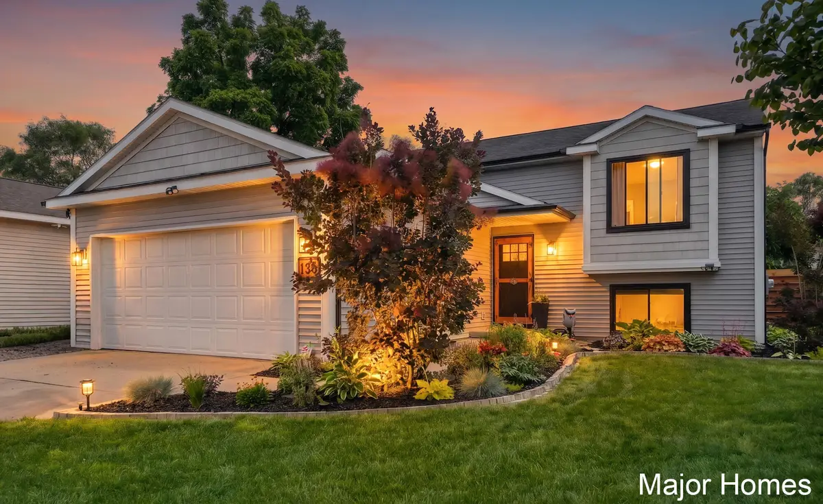 130 Regent Street Se, Kentwood, MI 49548 - #1