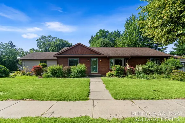 3464 Leonard Street Nw, Grand Rapids, MI 49534