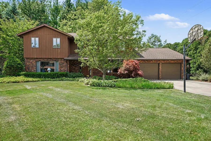 2616 Oakbrook Drive, Saint Joseph, MI 49085 - #2