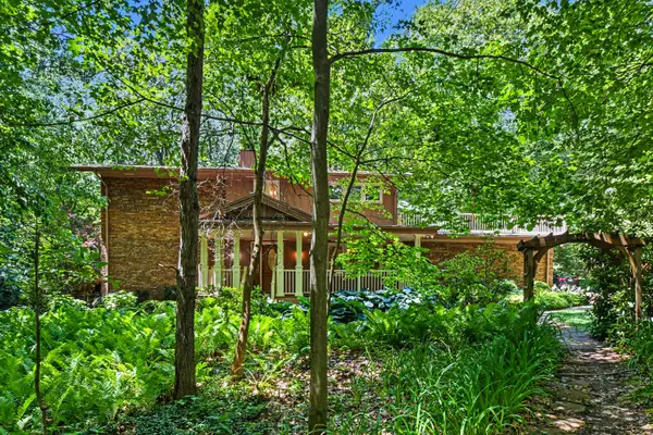 11180 Jones Road, Berrien Springs, MI 49103
