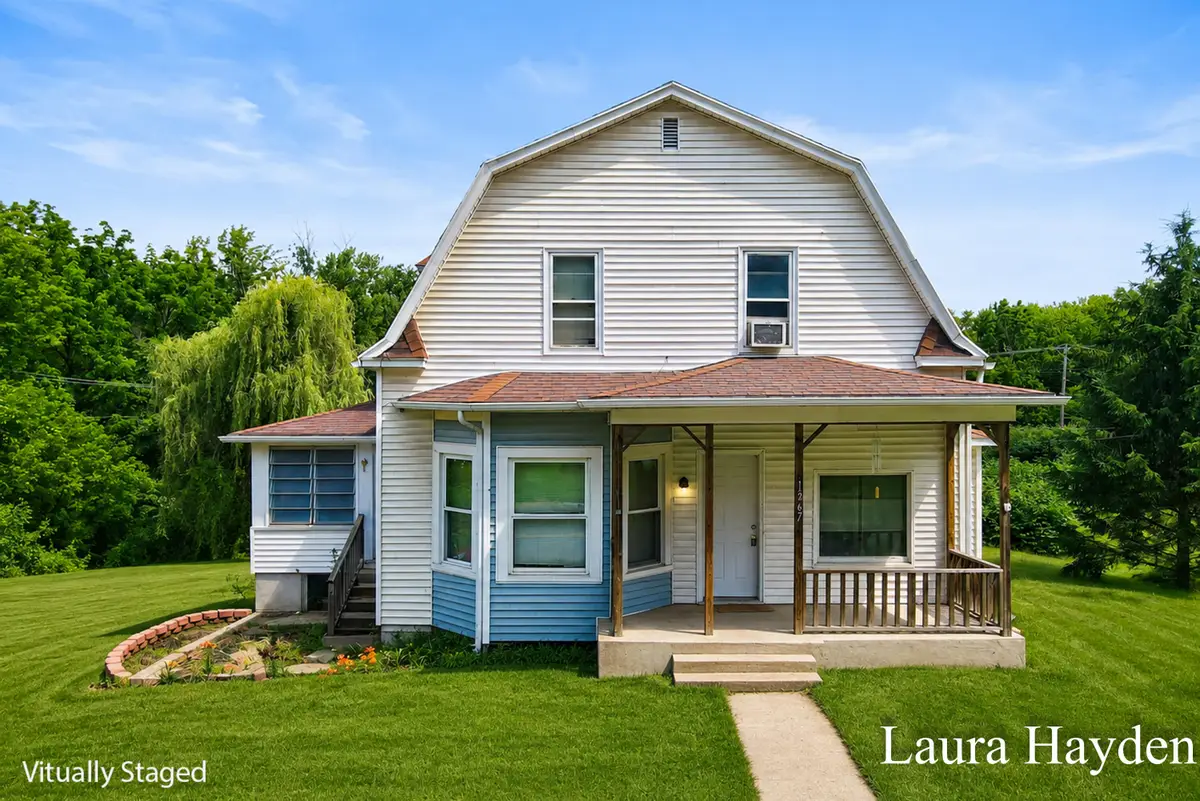 1367 E Riverside Drive, Ionia, MI 48846 - #1