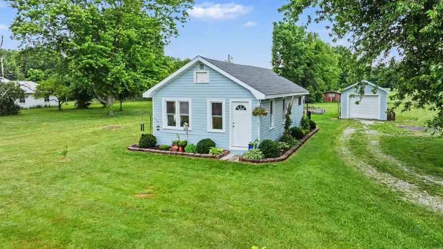 64311 Lutz Road, Constantine, MI 49042 - #3