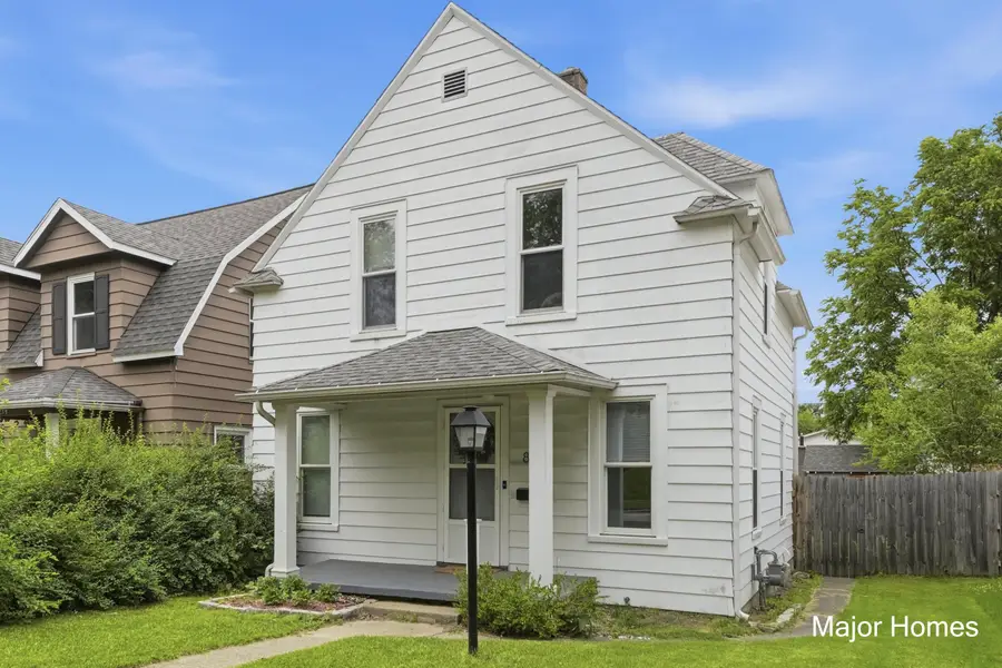 839 Crescent Street Ne, Grand Rapids, MI 49503 - #2