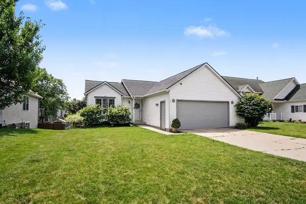 3014 Stonewood Street Nw, Grand Rapids, MI 49504