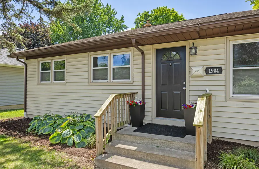 1904 Griggs Street Se, Grand Rapids, MI 49506 - #2