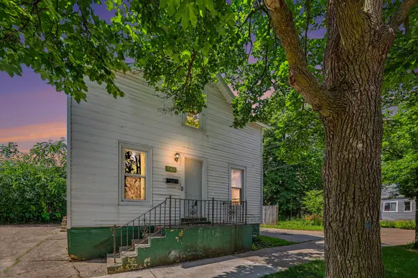 740 12th Street Nw, Grand Rapids, MI 49504