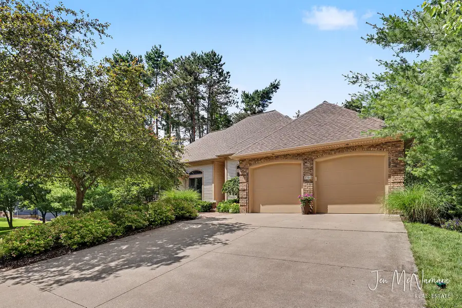3701 Webber Pines Drive Ne, Grand Rapids, MI 49525 - #3