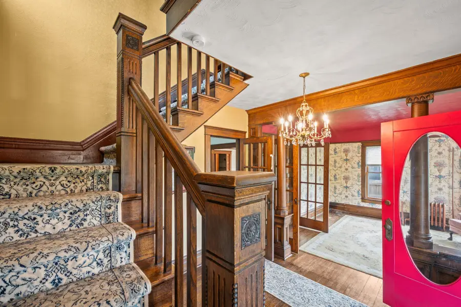 103 S Lincoln Avenue, Niles, MI 49120 - #2