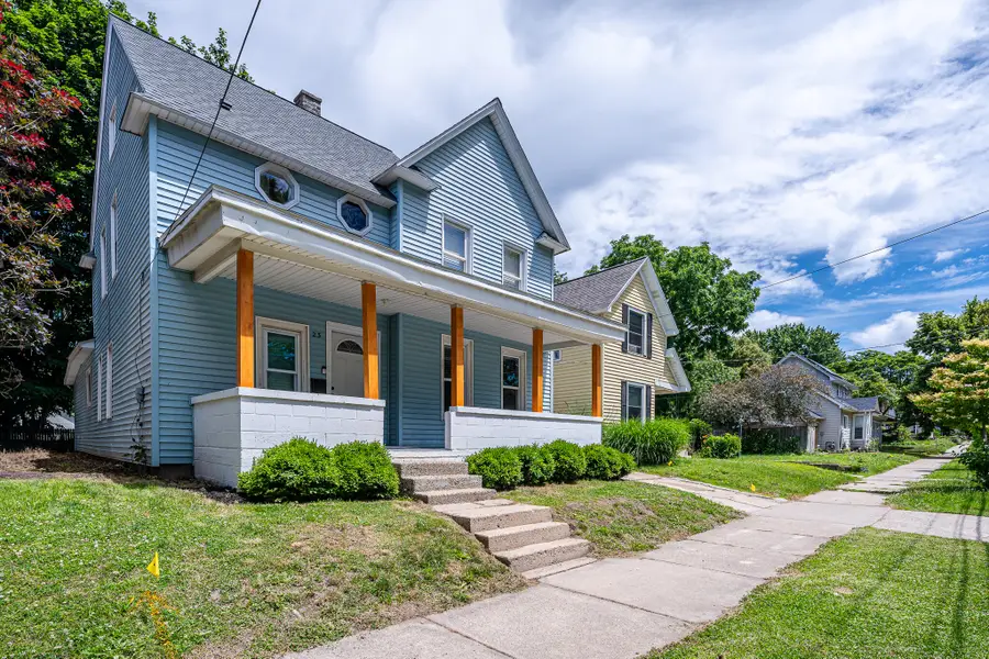 23 Palmer Street Ne, Grand Rapids, MI 49505 - #2