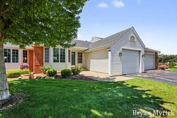 1581 Castlemaine Drive #2, Zeeland, MI 49464