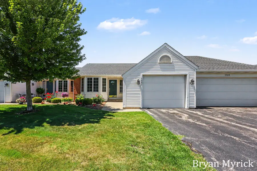 1581 Castlemaine Drive #2, Zeeland, MI 49464 - #2