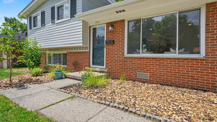 713 Leona Drive, Ann Arbor, MI 48103 - #2