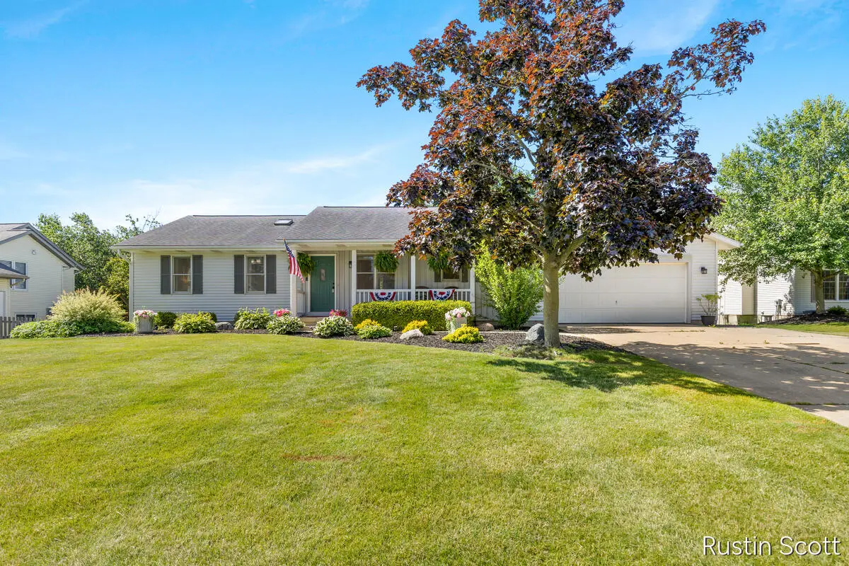 2680 Burgen Court Ne, Grand Rapids, MI 49525 - #1