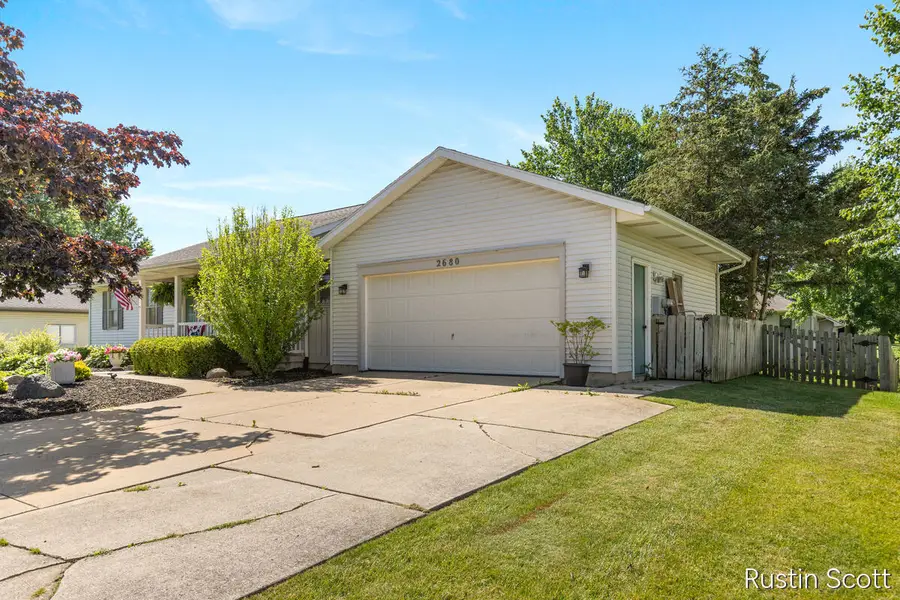 2680 Burgen Court Ne, Grand Rapids, MI 49525 - #2