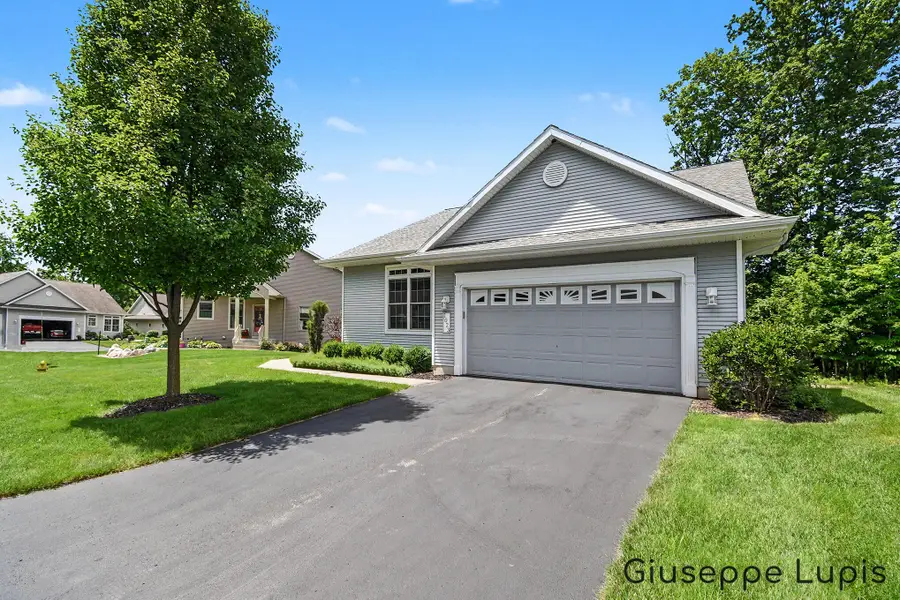 1023 Kensington Street Nw #126, Grand Rapids, MI 49534 - #2