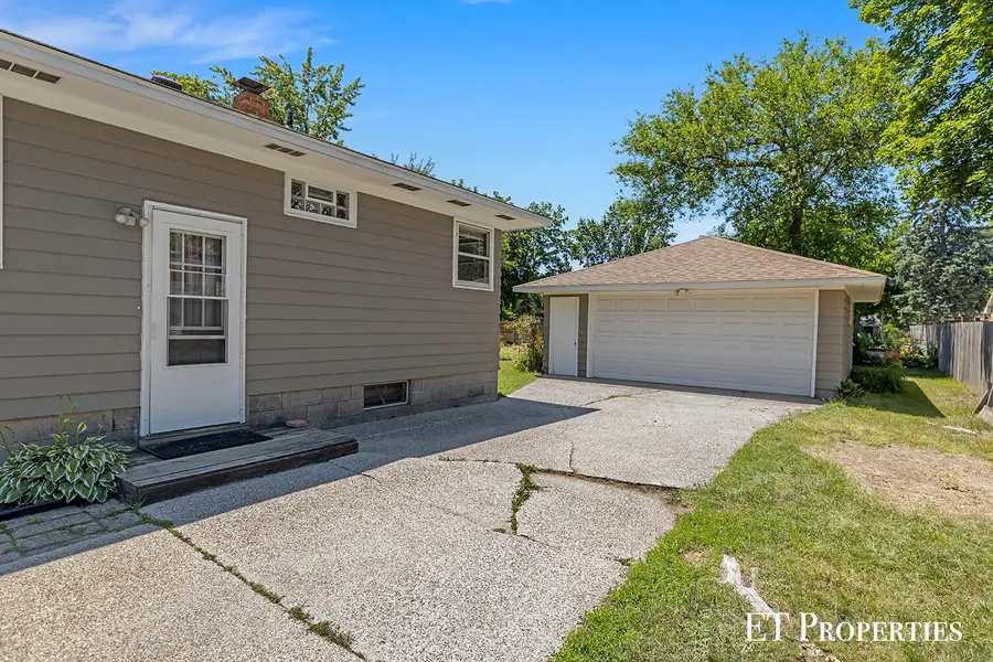 7695 Thomas Avenue, Jenison, MI 49428 - #3