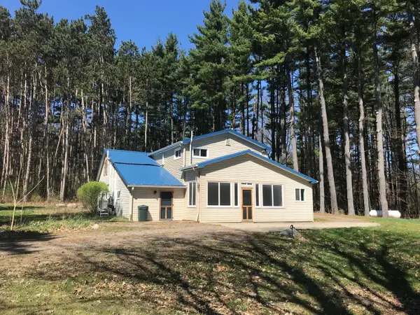 8727 Lansing Avenue, Rives Junction, MI 49277