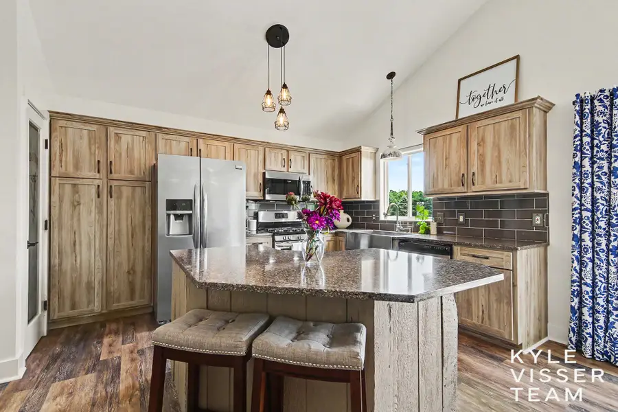1156 Cumberland Avenue Se, Lowell, MI 49331 - #3