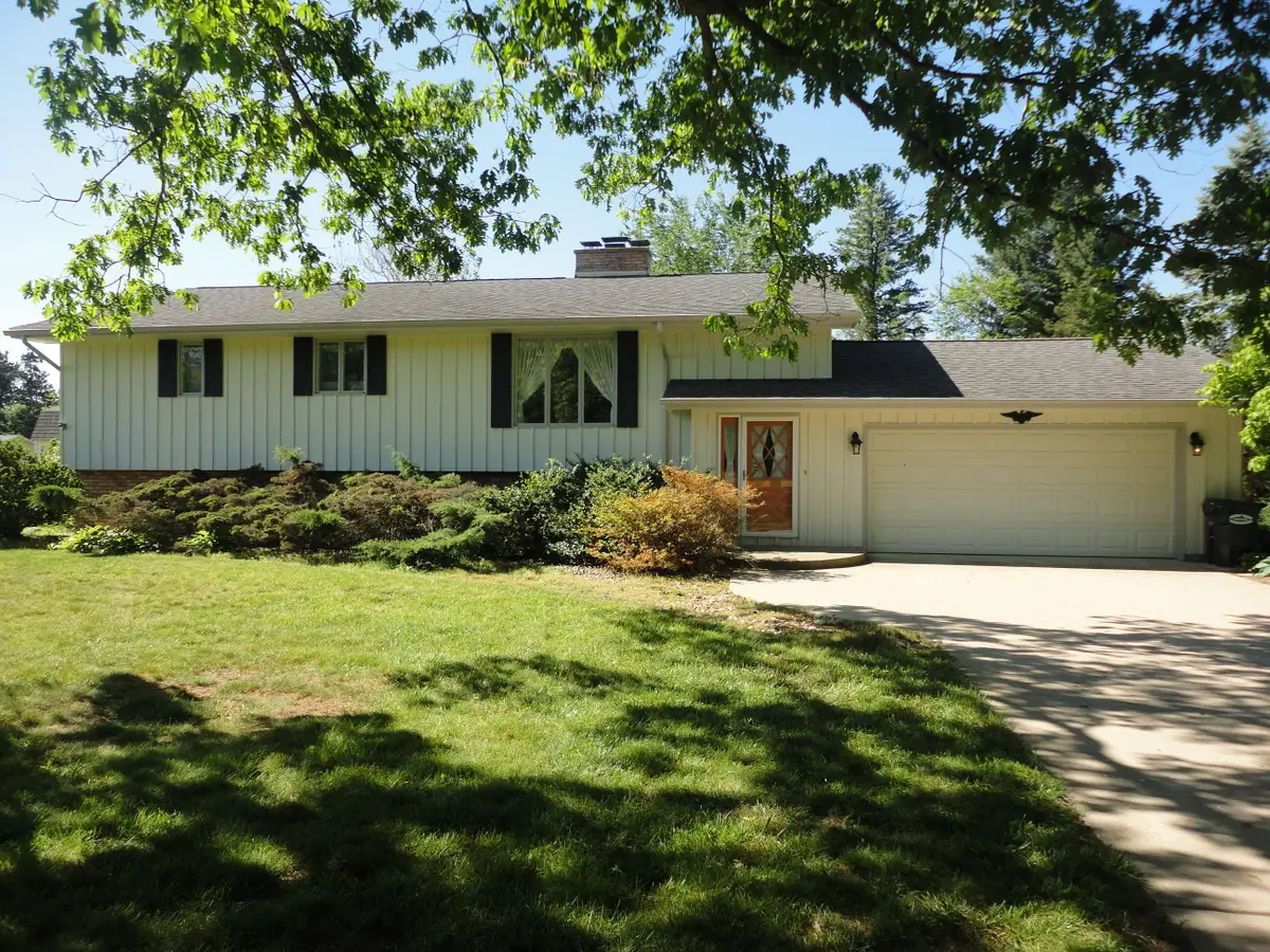 8711 Riverbend Drive, South Haven, MI 49090 - #1