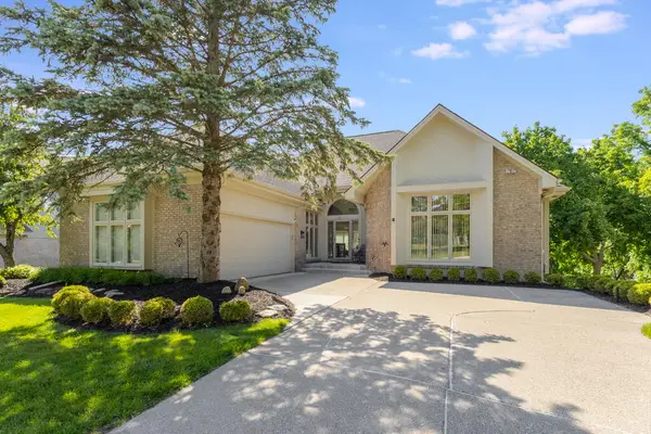 28044 Hickory Circle #11, Farmington, MI 48331