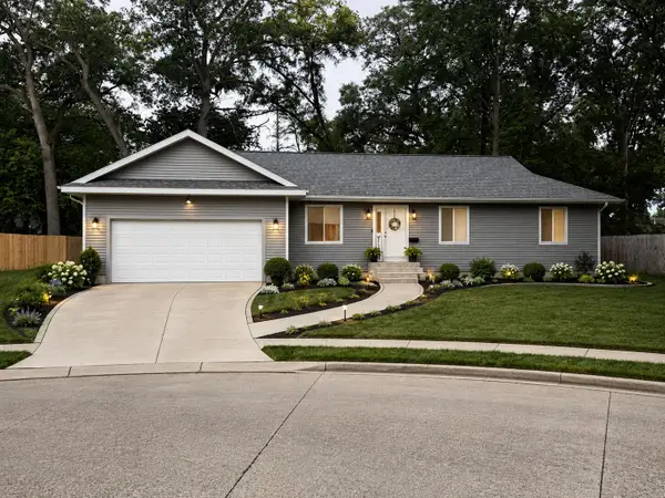 1077 Leonard Avenue, Muskegon, MI 49442