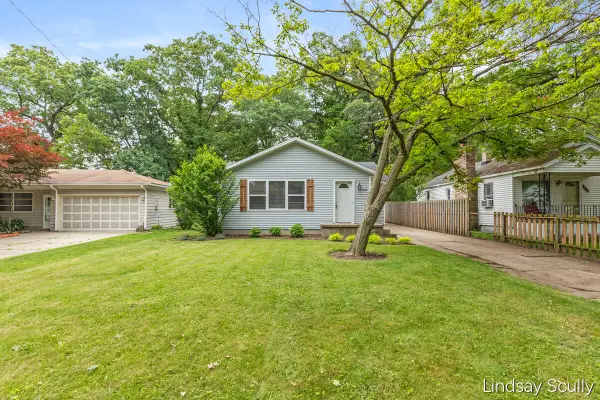 4914 Haughey Avenue Sw, Wyoming, MI 49548