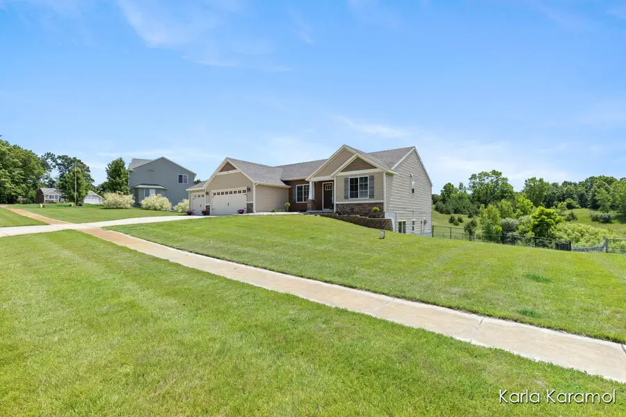 11782 Ridge Water Drive Ne, Sparta, MI 49345 - #2