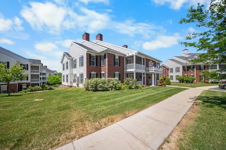 1013 E Summerfield Glen Circle #45, Ann Arbor, MI 48103 - #2