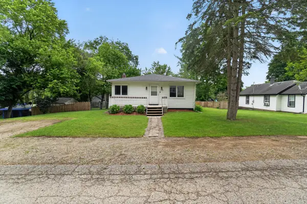 4036 Childs Avenue Nw, Comstock Park, MI 49321